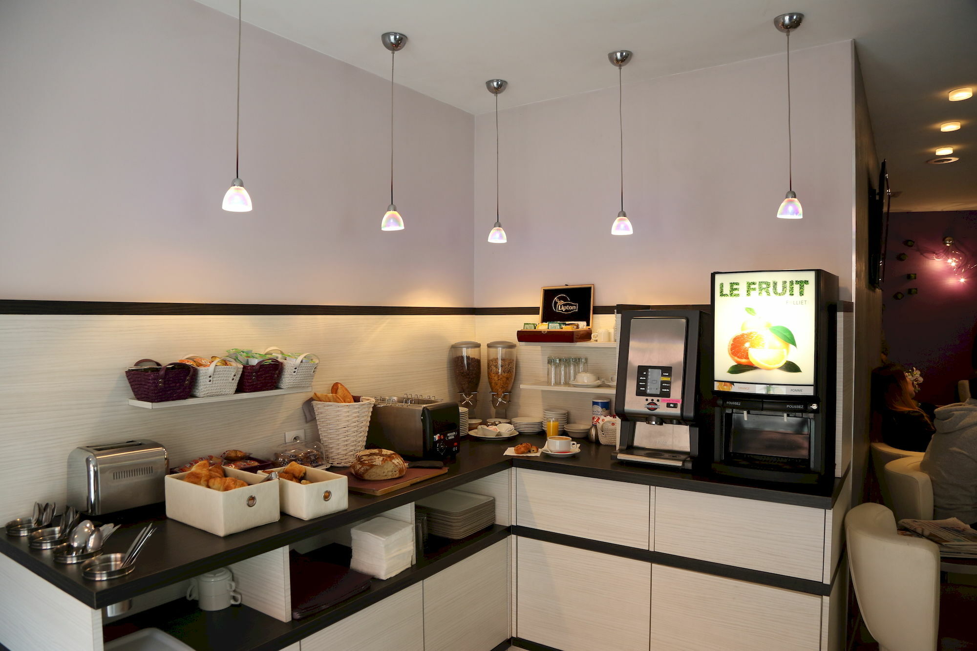Icone Hotel - Annecy Bagian luar foto